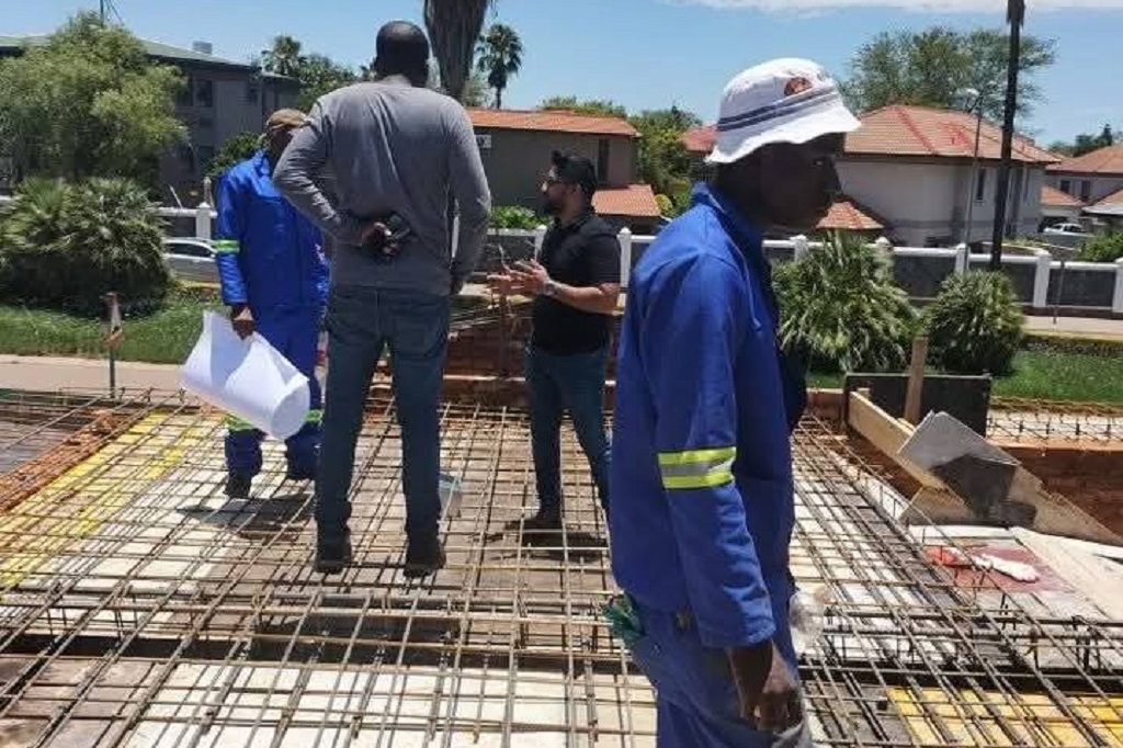 Riverside Luxury Homes